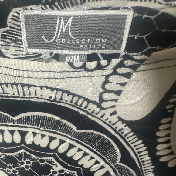 JM Collection Petite 3/4 sleeve blouse - Picture 5 of 5